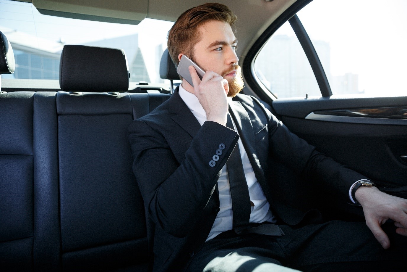 Las ventajas de reservar un servicio de Taxi